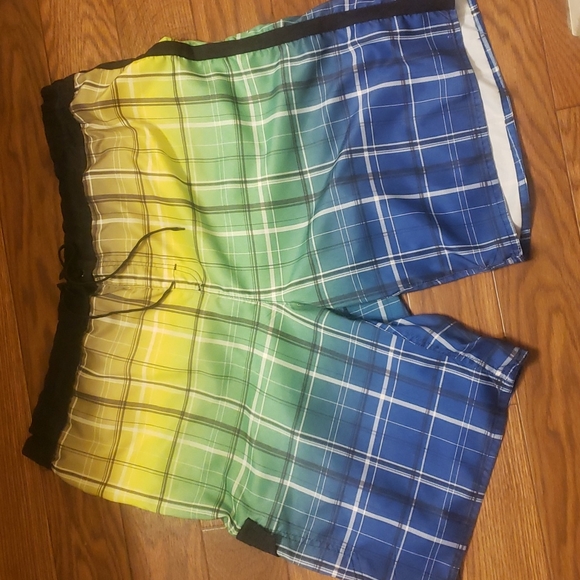 XL Mens Swim Trunks - Picture 1 of 3